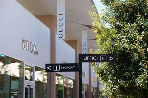 torino svaligiato gucci|Torino Outlet Village .